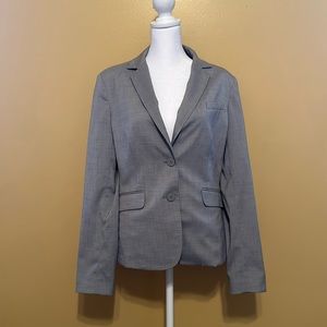 New York and Co Gray Suit. Pants size 6 Jacket size 8.